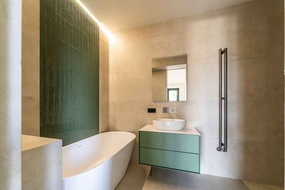 Дом у озера в КП Усадьба