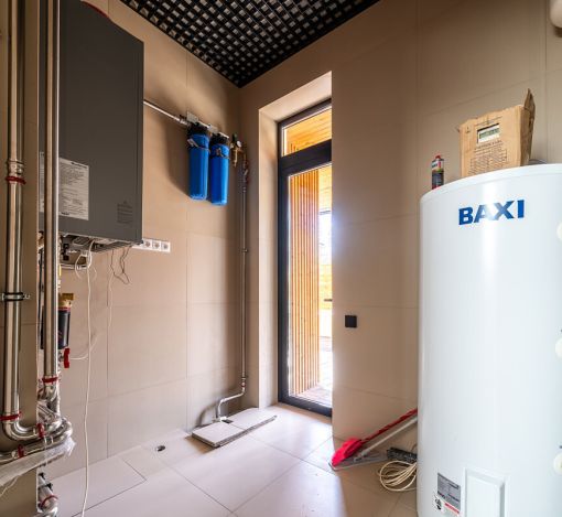 Дом у озера в КП Усадьба