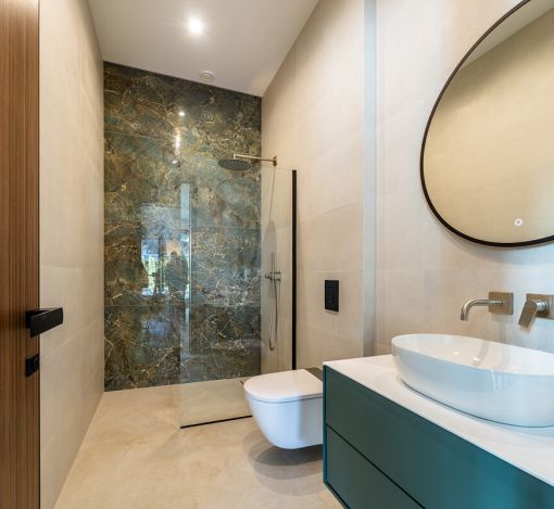 Дом у озера в КП Усадьба