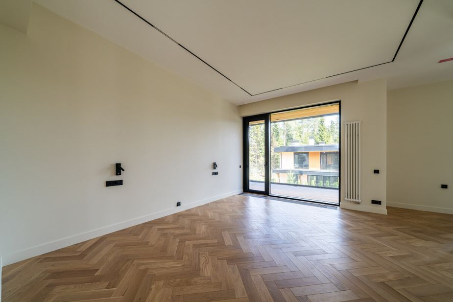 Дом у озера в КП Усадьба