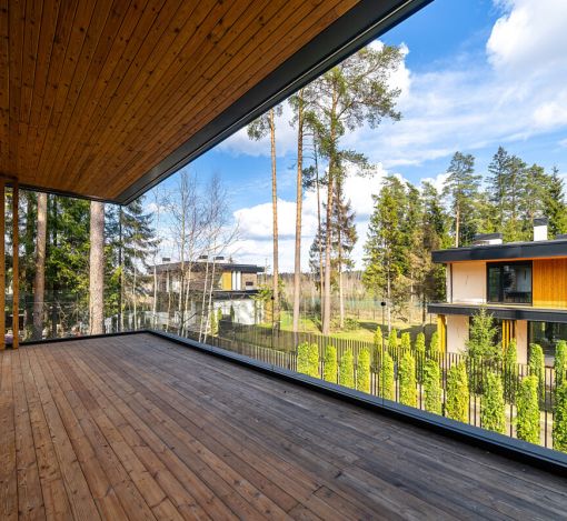 Дом у озера в КП Усадьба