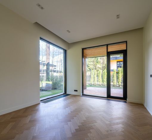 Дом у озера в КП Усадьба