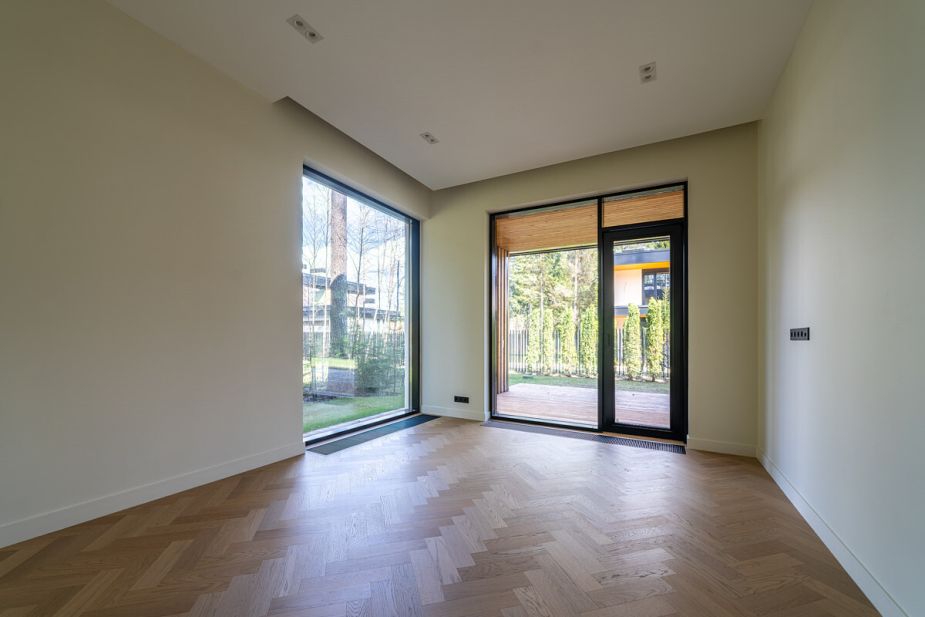 Дом у озера в КП Усадьба