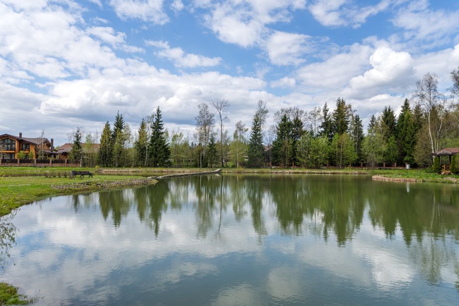 Участок у воды в Руза Фэмили Парк