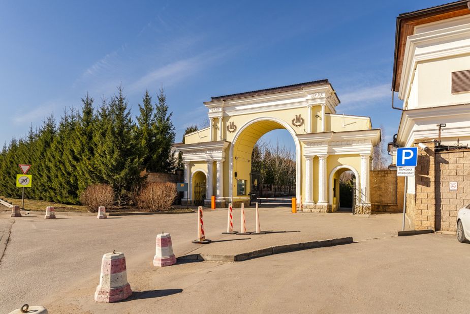 Дом без отделки в КП Монолит