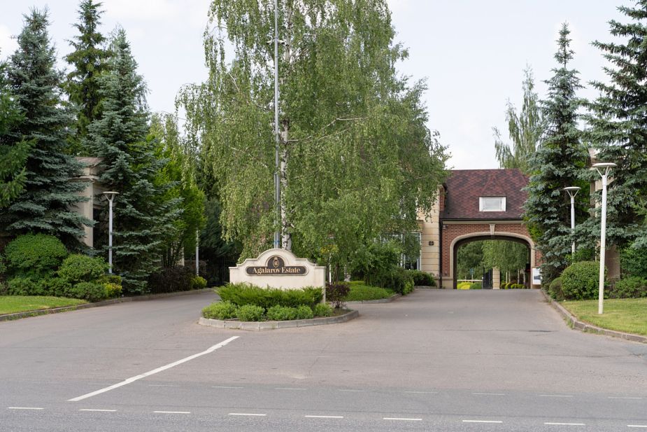Дом c бассейном в КП Агаларов