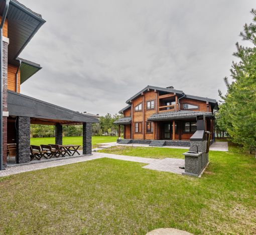 Дом под отделку в Ренессанс Парке