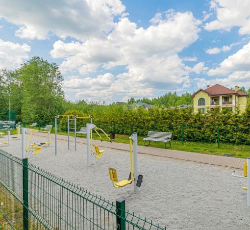 Новолеоново