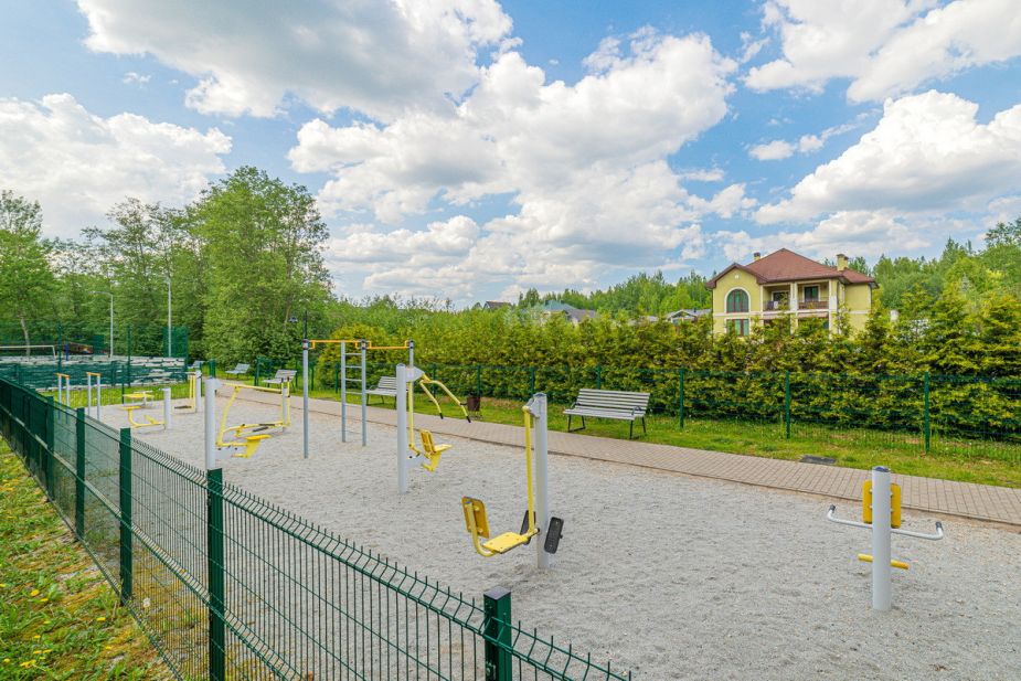 Новолеоново