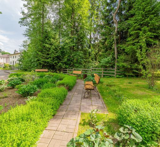 Новолеоново