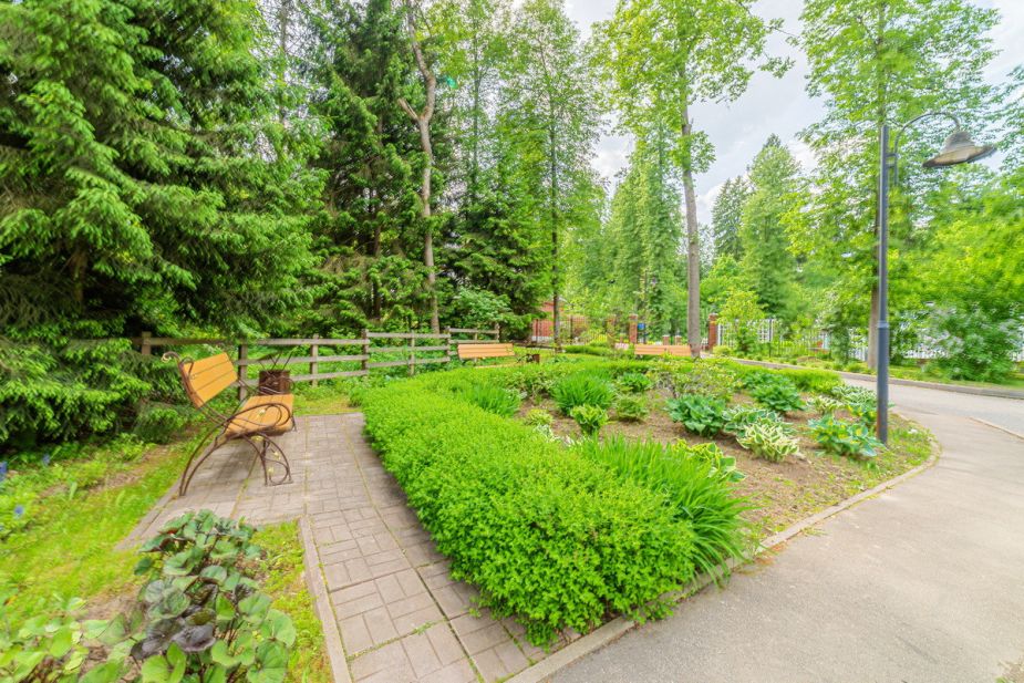 Новолеоново