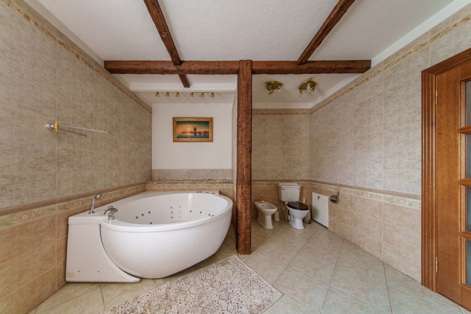 Дом с бассейном в КП Урожай