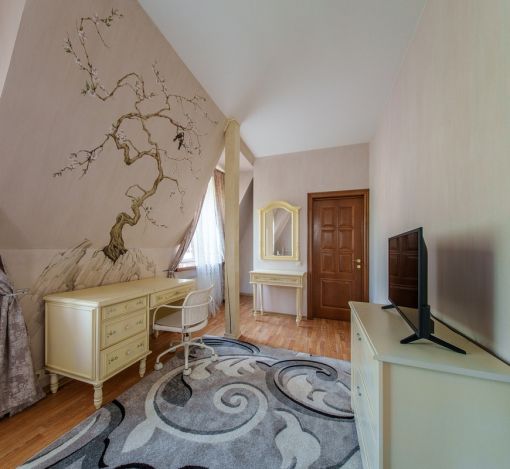 Дом с бассейном в КП Урожай