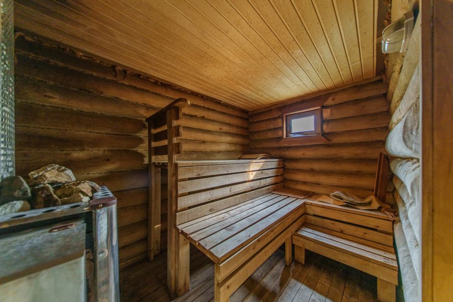 Дом с бассейном в КП Урожай