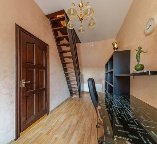 Дом с бассейном в КП Урожай