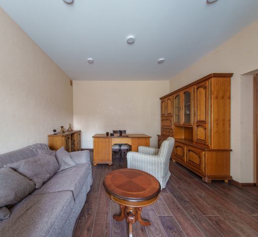 Дом с бассейном в КП Урожай