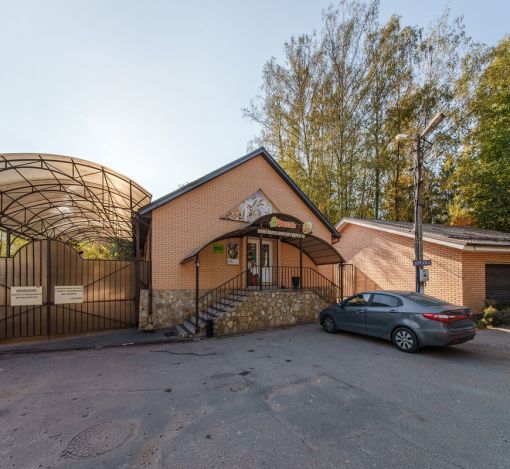 Дом с бассейном в КП Урожай