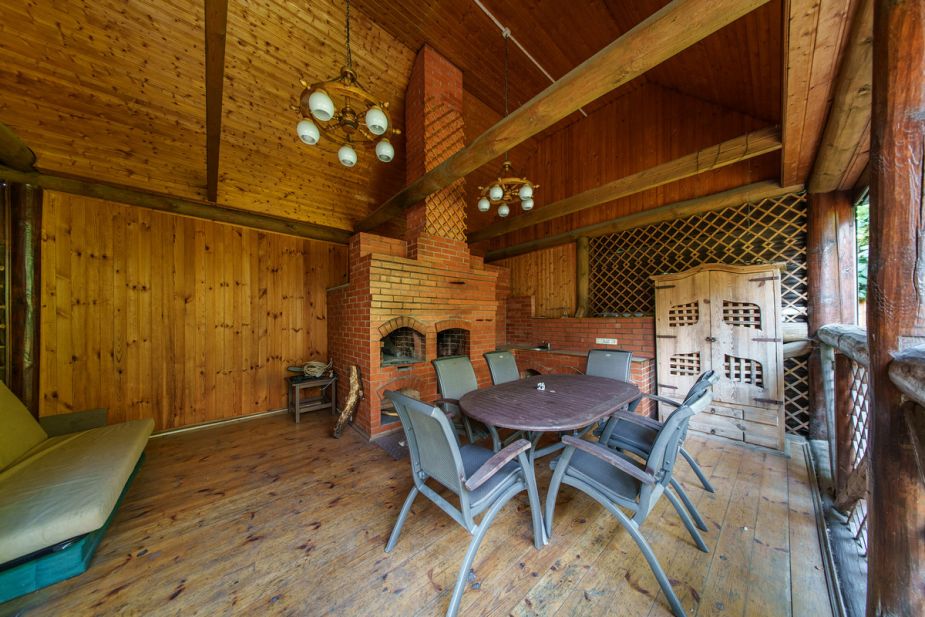 Дом с бассейном в КП Урожай