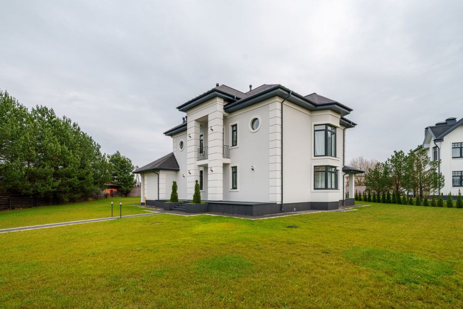 Дизайнерский дом в КП Крона