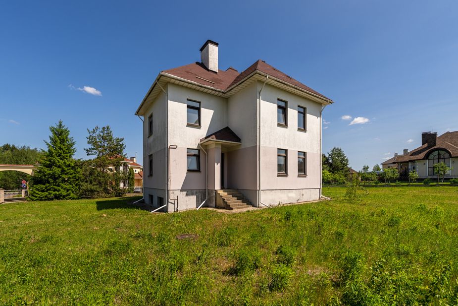 Дом без отделки в КП Крона