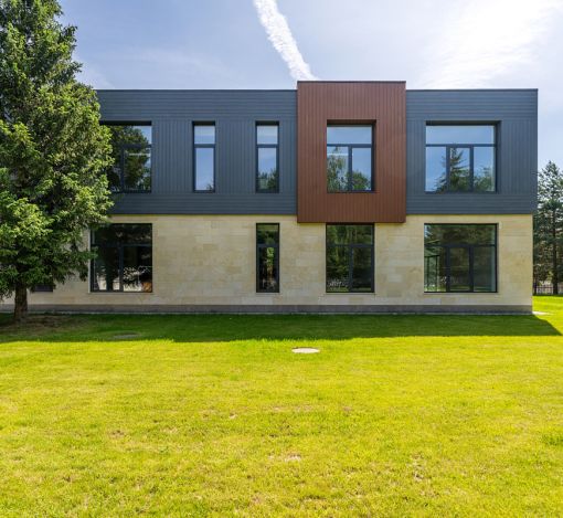 Новый дом в Резиденции Бенилюкс