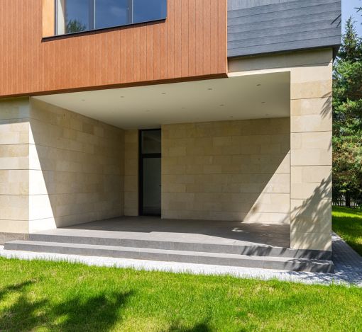 Новый дом в Резиденции Бенилюкс