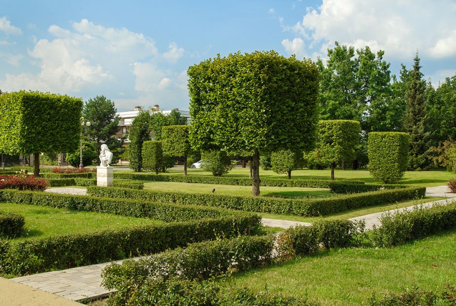 Ренессанс Парк