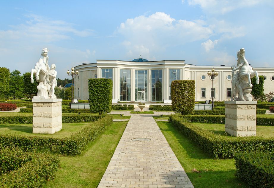 Ренессанс Парк