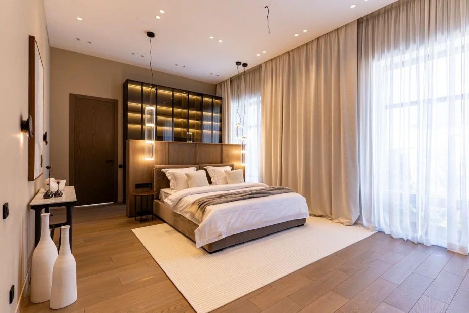 Дом с бассейном в КП Монтевиль