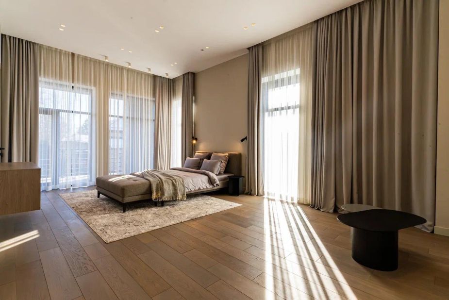 Дом с бассейном в КП Монтевиль