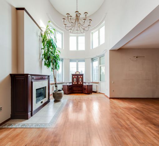 Дом с отделкой в КП Береста