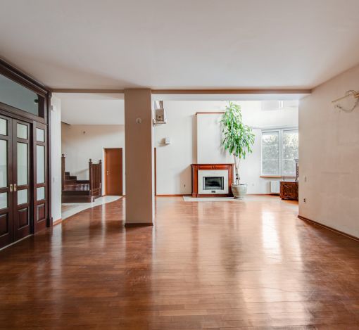 Дом с отделкой в КП Береста