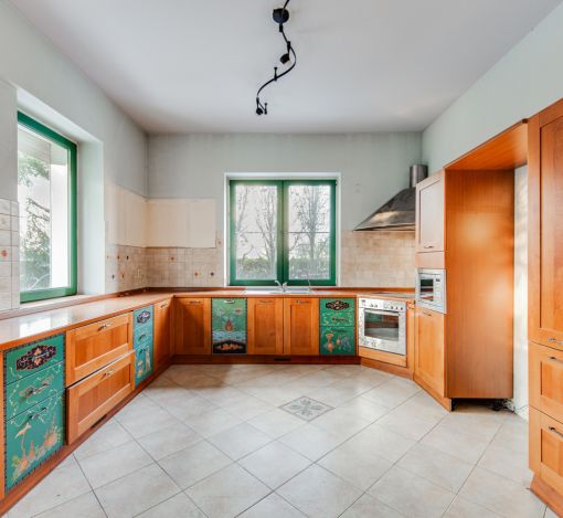 Дом с отделкой в КП Береста