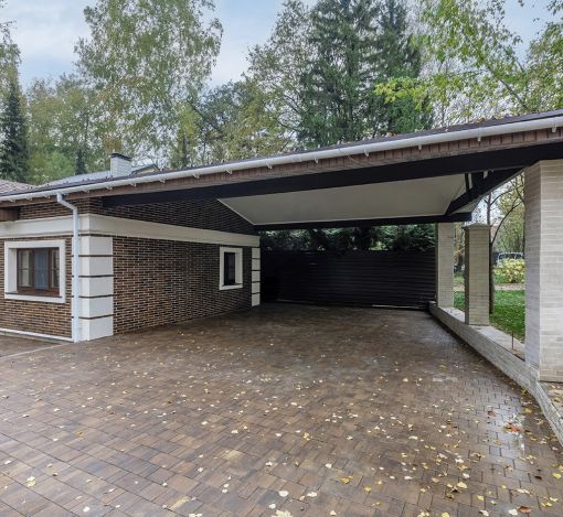 Уютный дом у леса в Опалихе