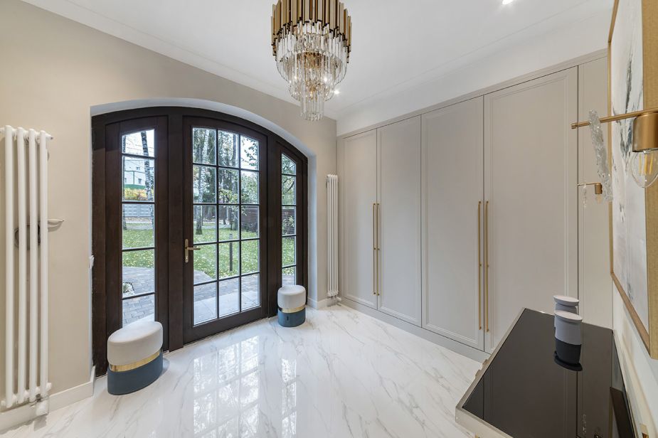 Уютный дом у леса в Опалихе