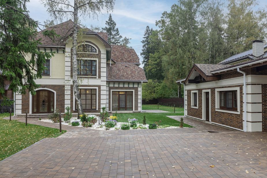 Уютный дом у леса в Опалихе