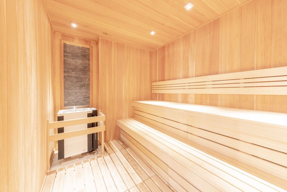 Дом с бассейном в КП ПаркВилл