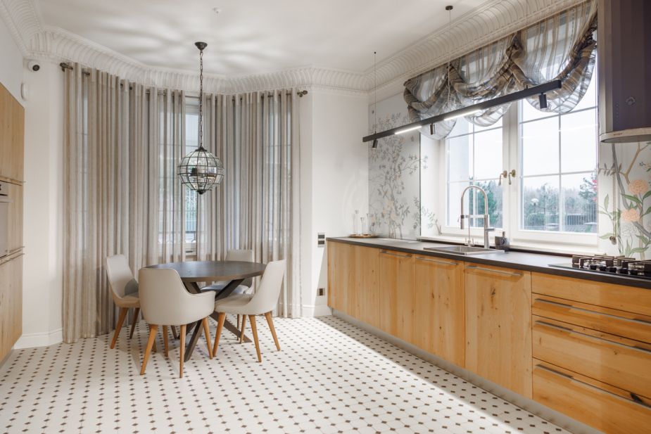 Дизайнерский дом в поселке Величъ