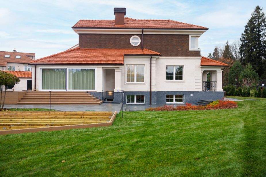 Дизайнерский дом в поселке Величъ