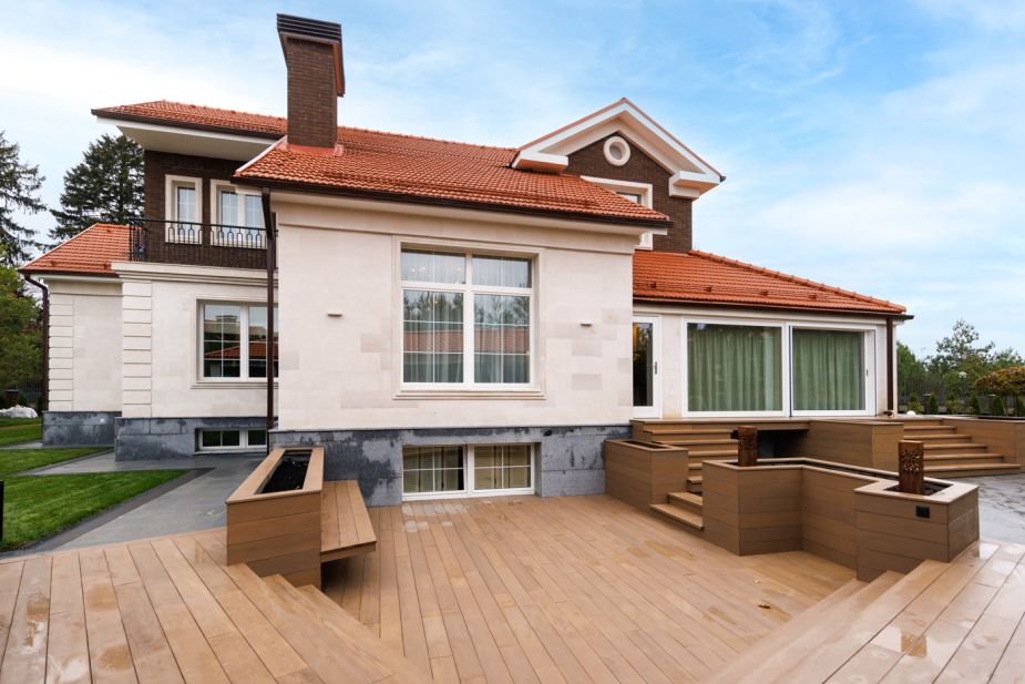 Дизайнерский дом в поселке Величъ