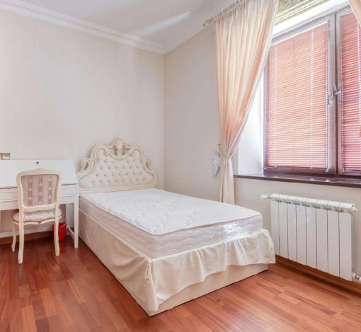 Дом с бассейном в КП Александрово