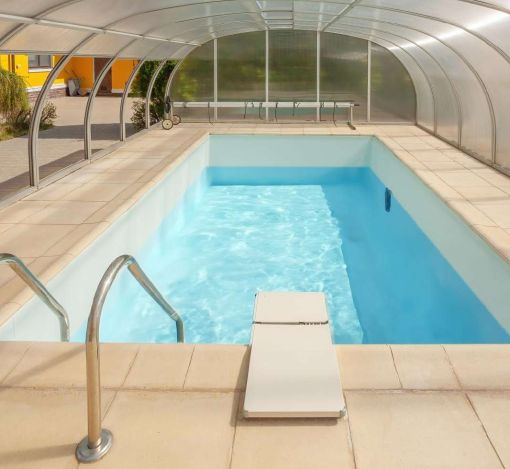 Дом с бассейном в КП Александрово