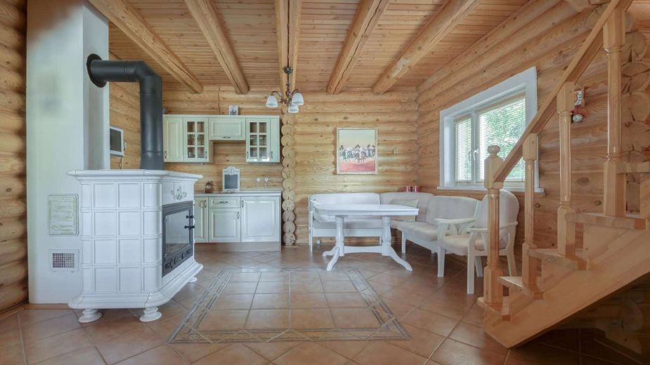 Дом с бассейном в КП Александрово