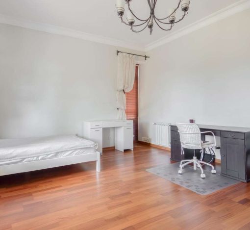 Дом с бассейном в КП Александрово