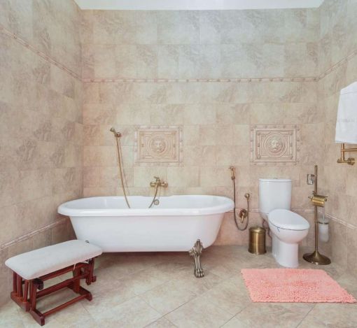 Дом с бассейном в КП Александрово